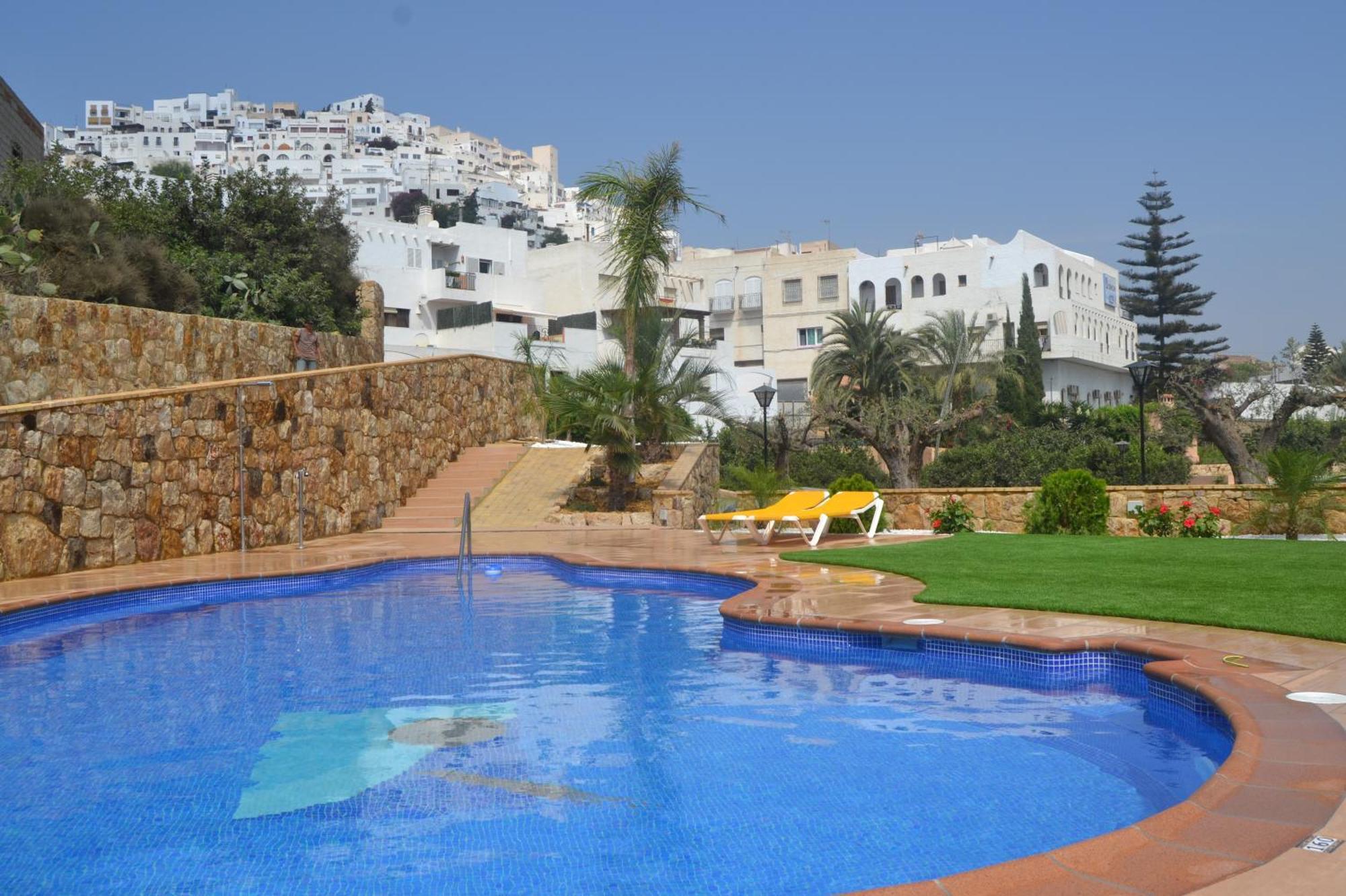 מוחקאר Hotel Simon מראה חיצוני תמונה