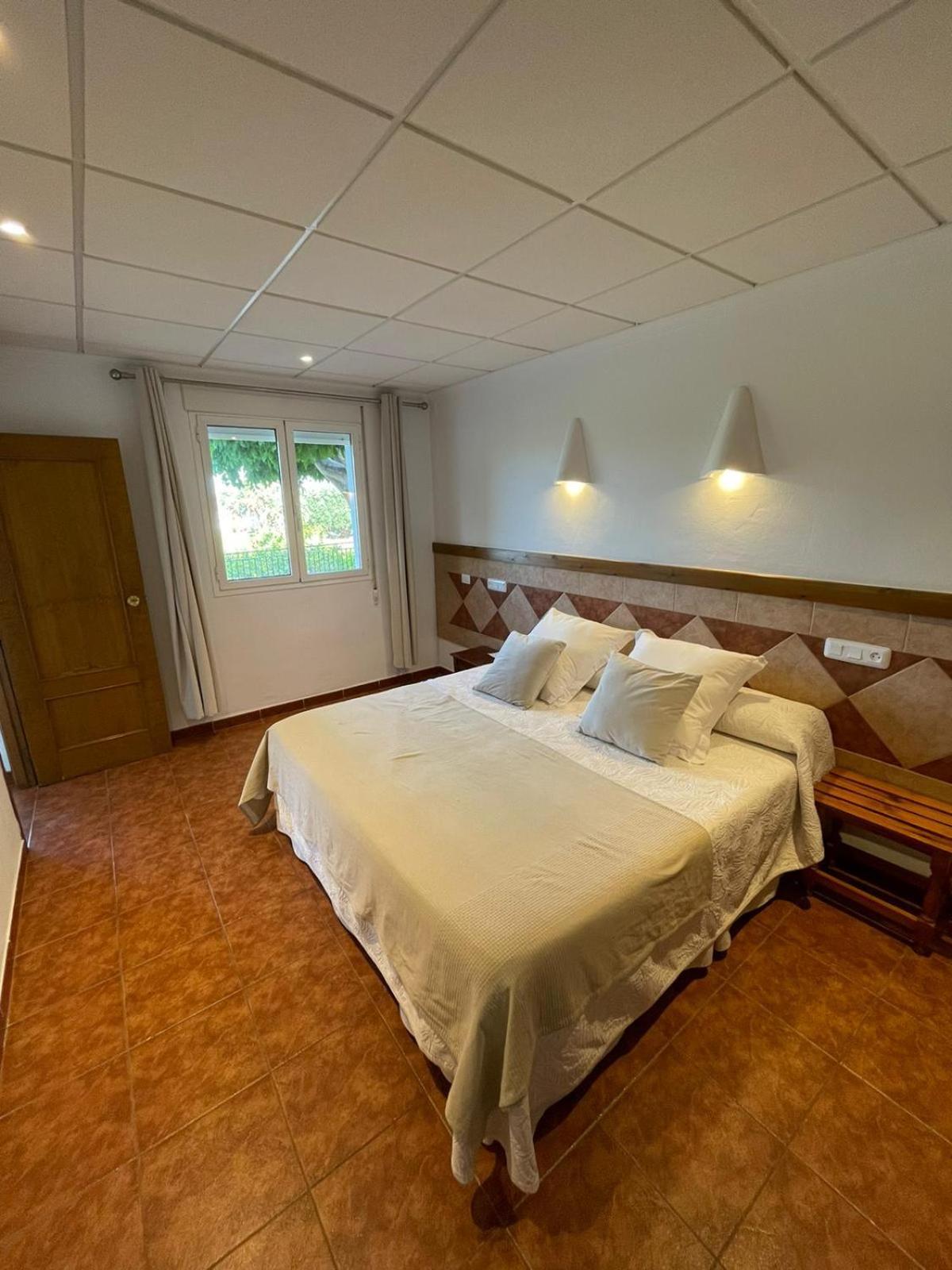 מוחקאר Hotel Simon מראה חיצוני תמונה